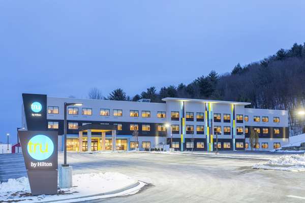 Exterior view - Tru by Hilton Hotel Vestal