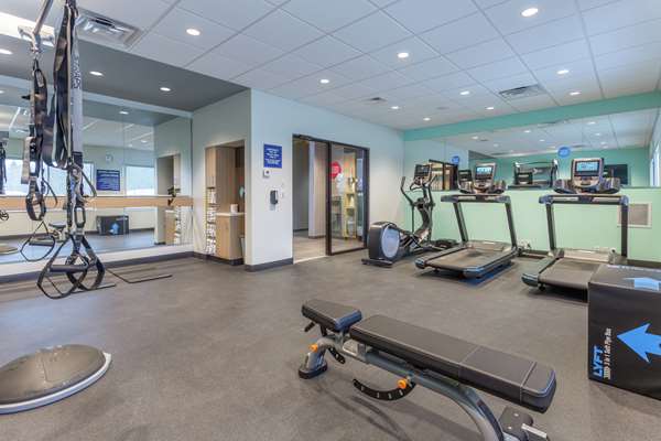 Fitness/ Exercise Room - Tru by Hilton Hotel Vestal