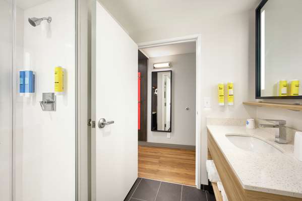  - Tru by Hilton Hamilton Place Chattanooga - I-75, Exit 5