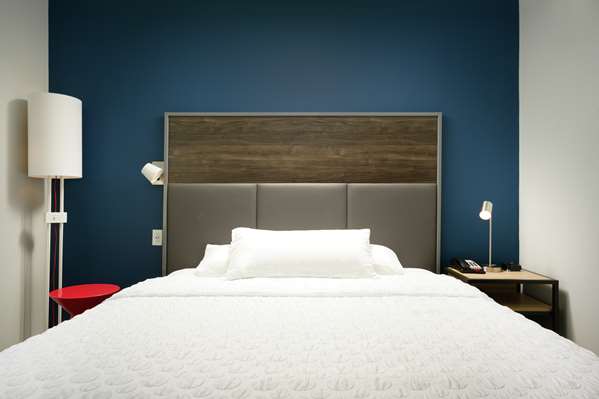  - Tru by Hilton Hamilton Place Chattanooga - I-75, Exit 5