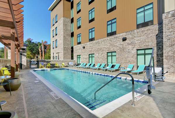 Pool - Home2 Suites by Hilton Daniel Island