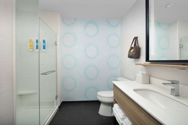  - Tru by Hilton Hotel Airport Charlotte