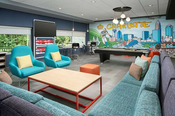  - Tru by Hilton Hotel Airport Charlotte