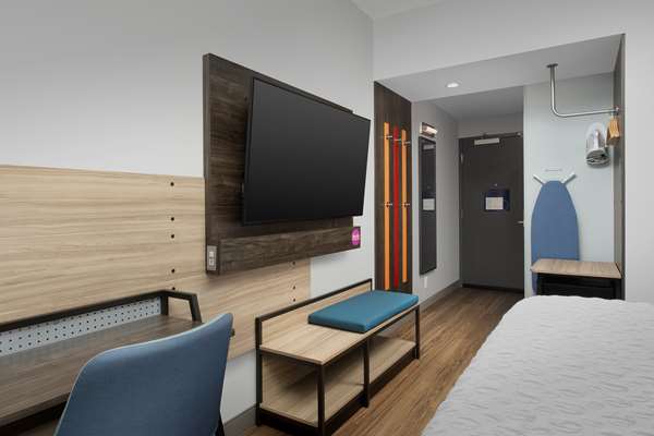  - Tru by Hilton Hotel Airport Charlotte