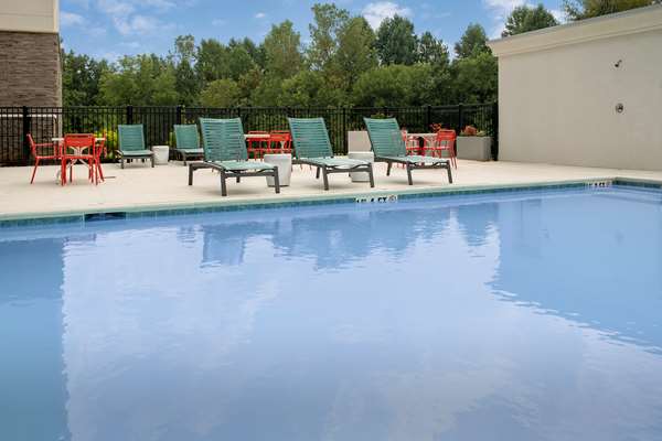 Pool - Tru by Hilton Hotel Airport Charlotte