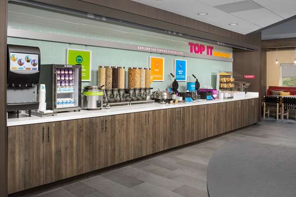 Amenities - Tru by Hilton Hotel Airport Charlotte