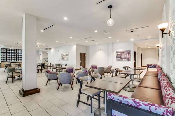 Restaurant - Hilton Garden Inn Dallas