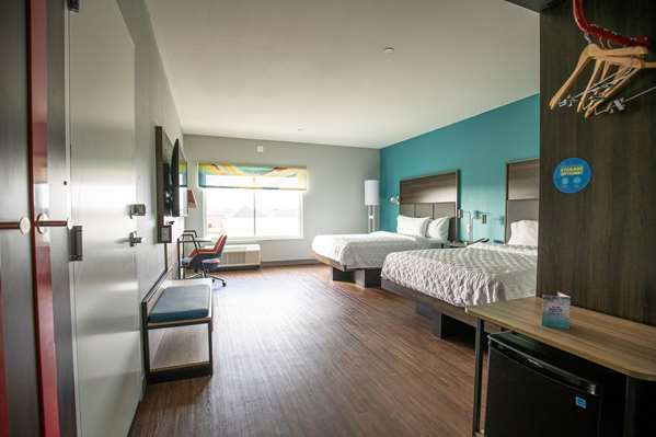  - Tru by Hilton Hotel Allen