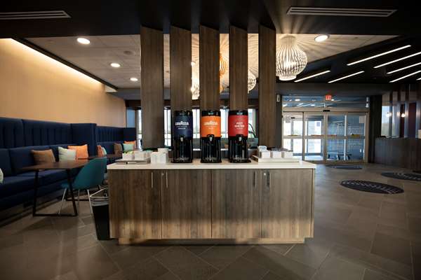  - Tru by Hilton Hotel Allen