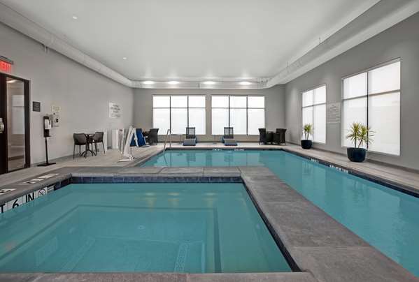 Pool - Hampton Inn & Suites Farmers Branch - I-635, Exit 28