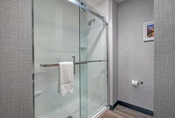  - Hampton Inn & Suites Farmers Branch - I-635, Exit 28