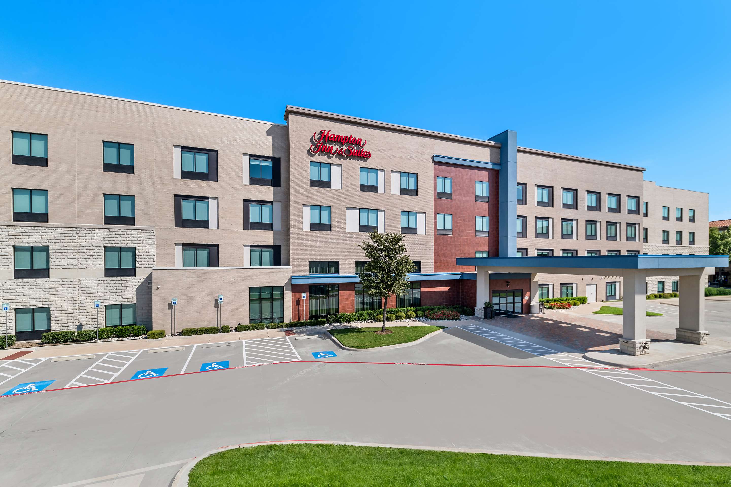 Exterior | Hampton Inn & Suites Farmers Branch Dallas, Tx