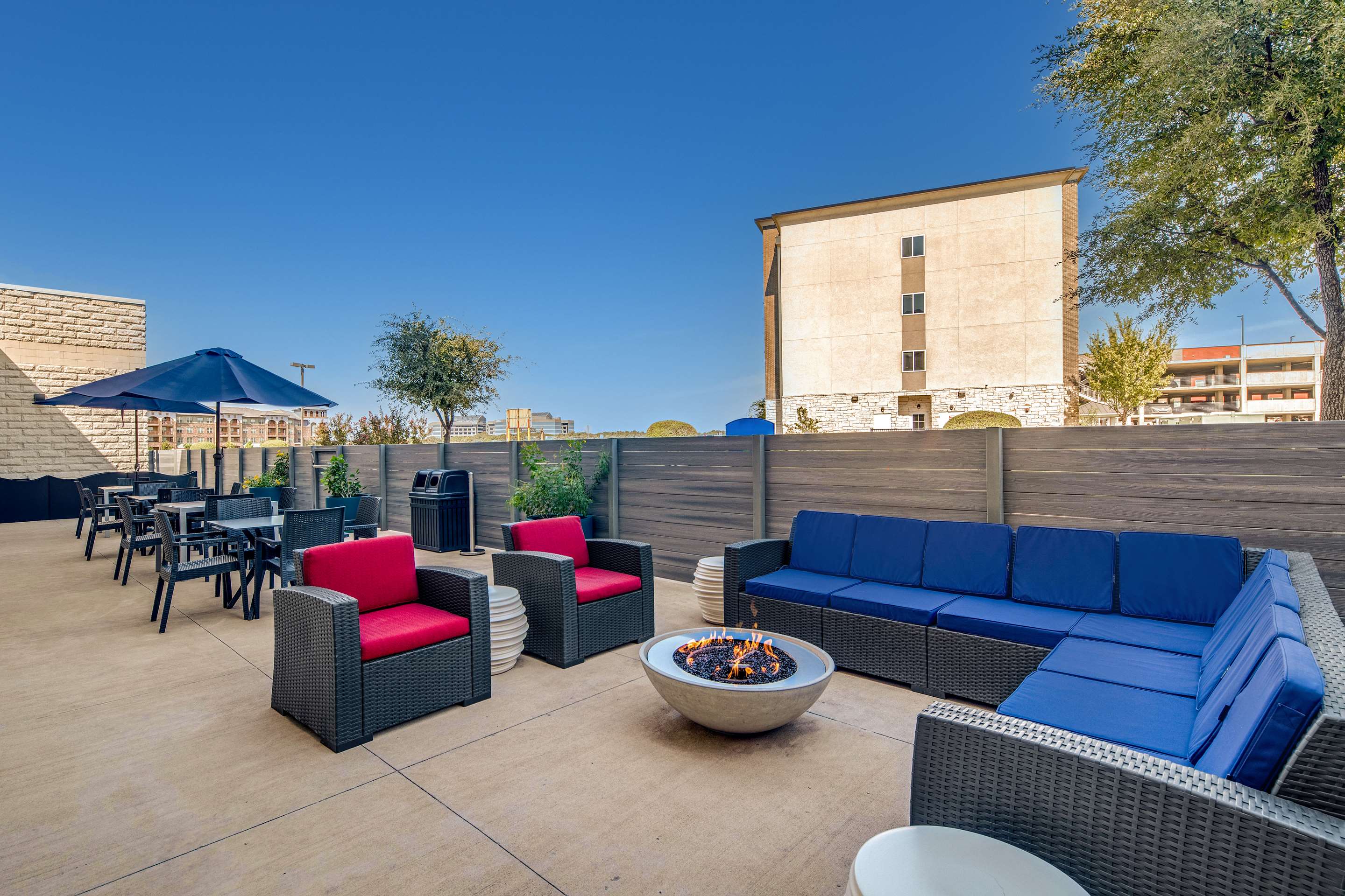 Exterior | Hampton Inn & Suites Farmers Branch Dallas, Tx