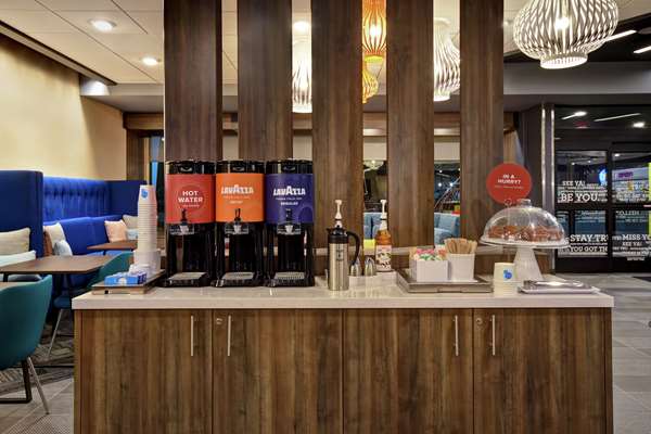 Restaurant - Tru by Hilton Lone Tree - I-25, Exit 193