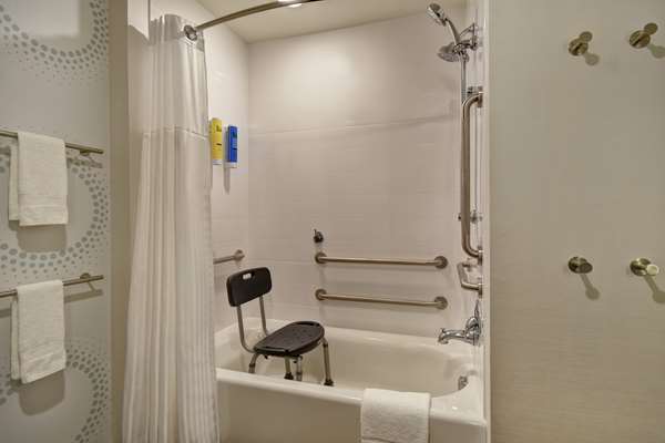  - Tru by Hilton Lone Tree - I-25, Exit 193