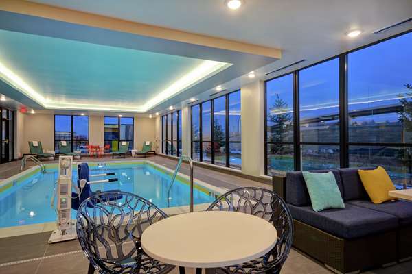 Pool - Tru by Hilton Lone Tree - I-25, Exit 193