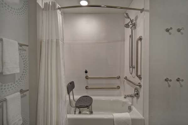  - Tru by Hilton Lone Tree - I-25, Exit 193