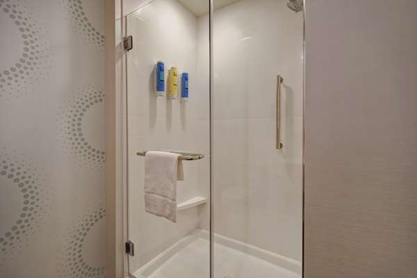  - Tru by Hilton Lone Tree - I-25, Exit 193