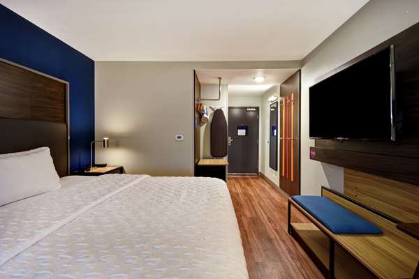  - Tru by Hilton Lone Tree - I-25, Exit 193