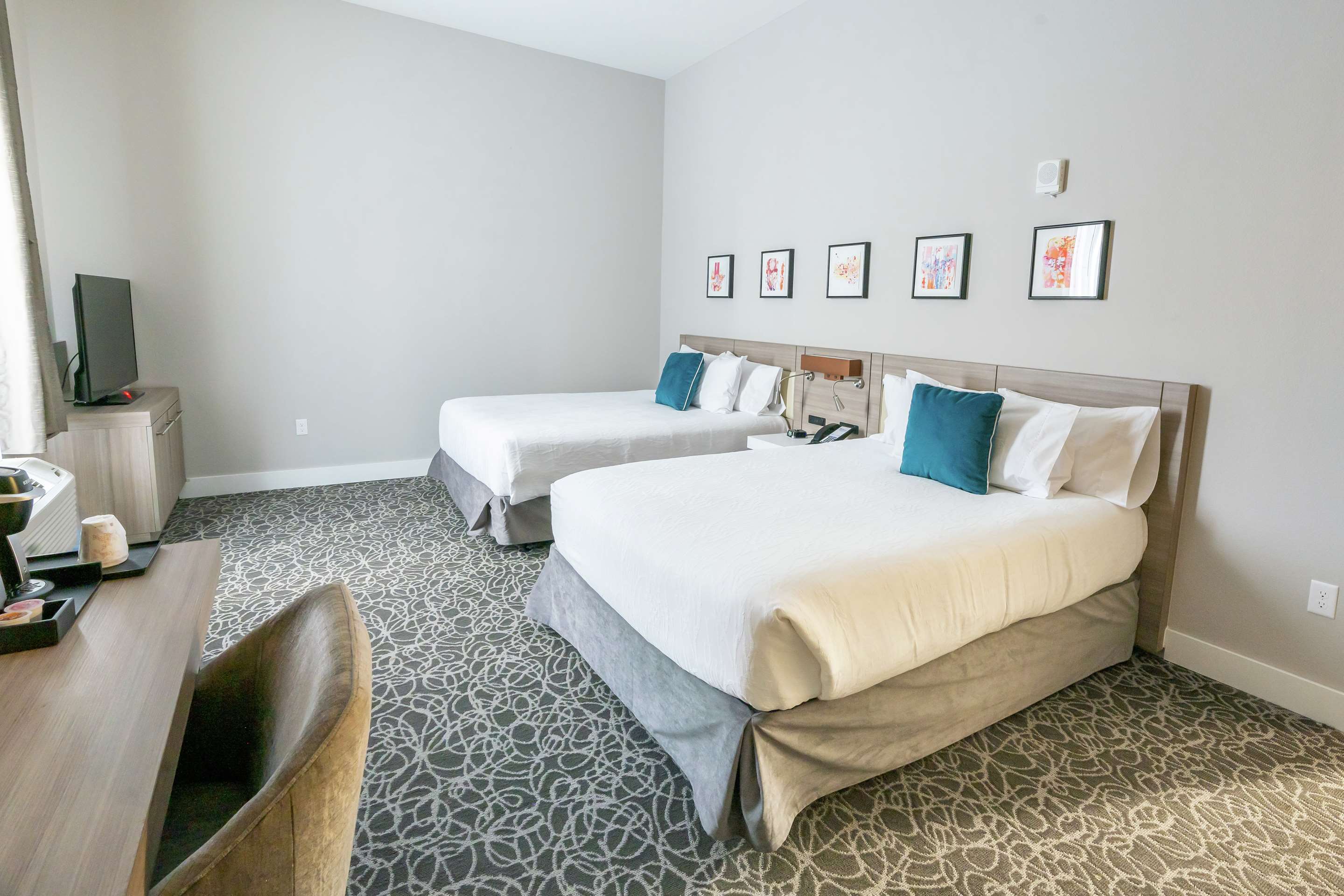 Guest room
