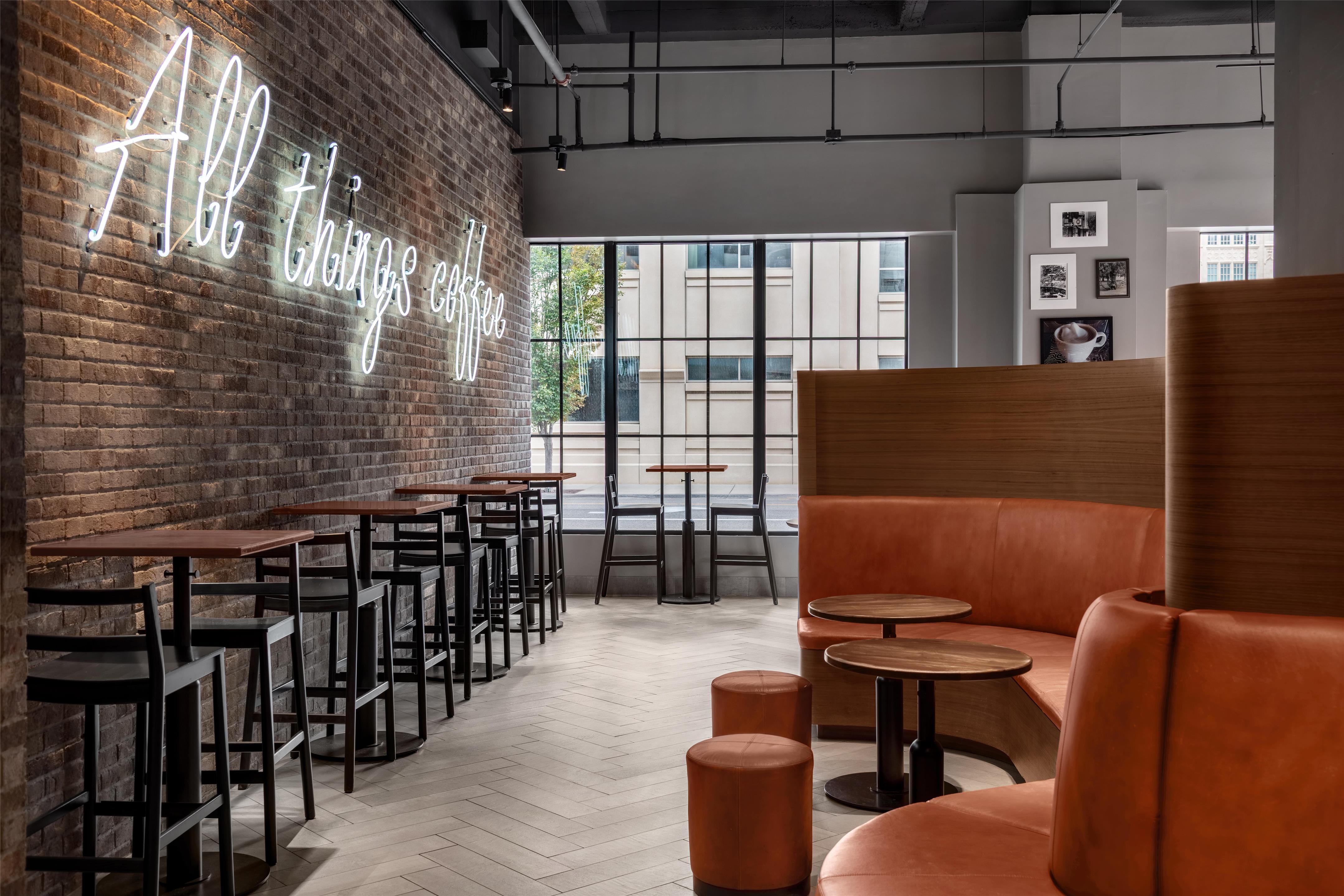 Restaurant | Hilton Garden Inn Wichita Downtown