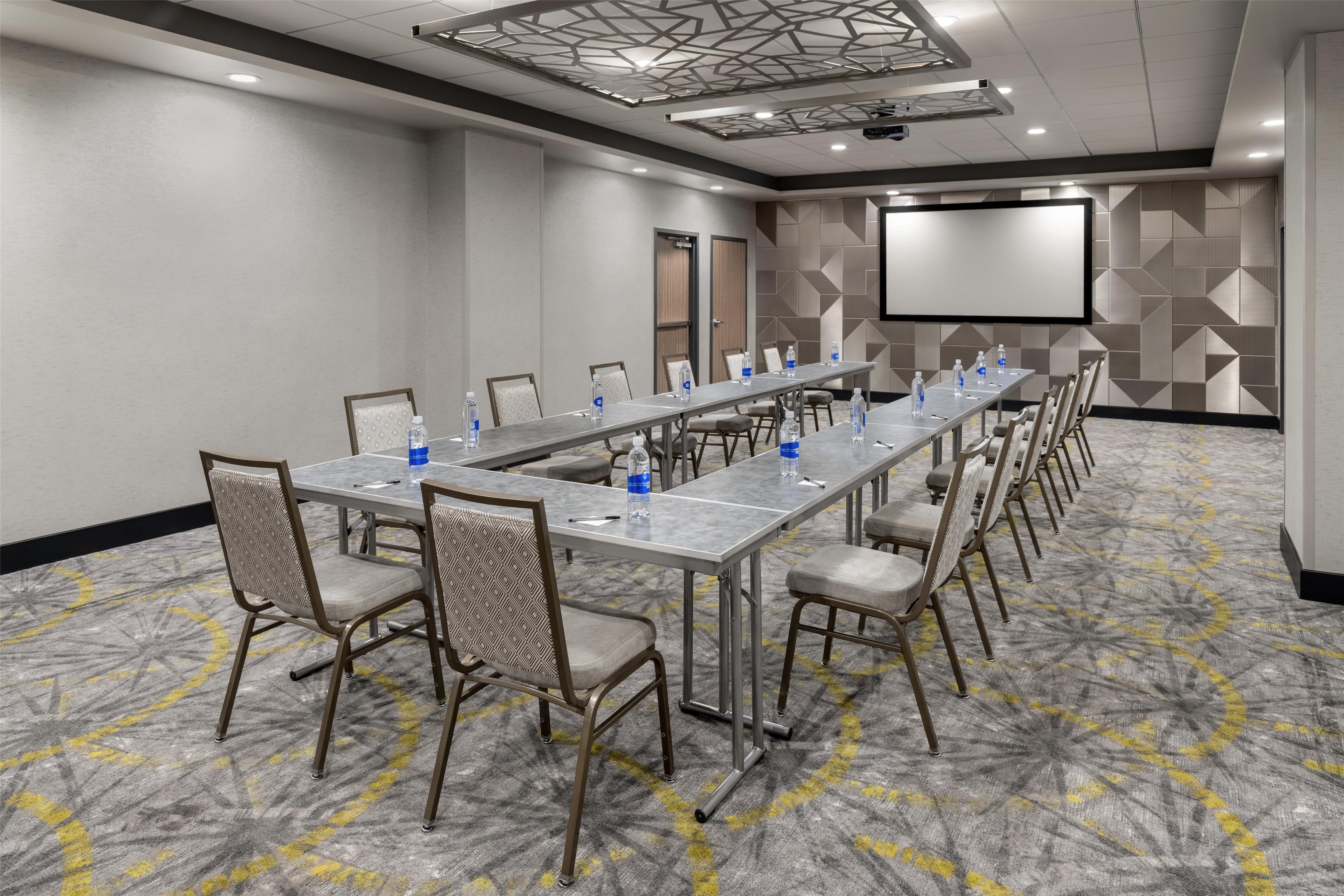 Meeting Room | Hilton Garden Inn Wichita Downtown
