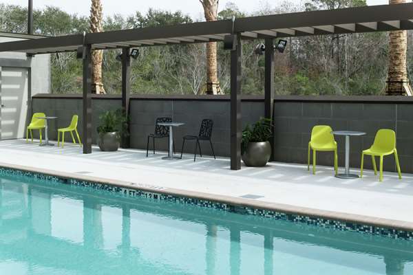 Pool - Home2 Suites by Hilton Airport Jacksonville - I-95, Exit 363
