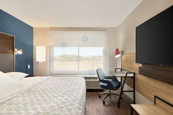  - Tru by Hilton Hotel North Scottsdale