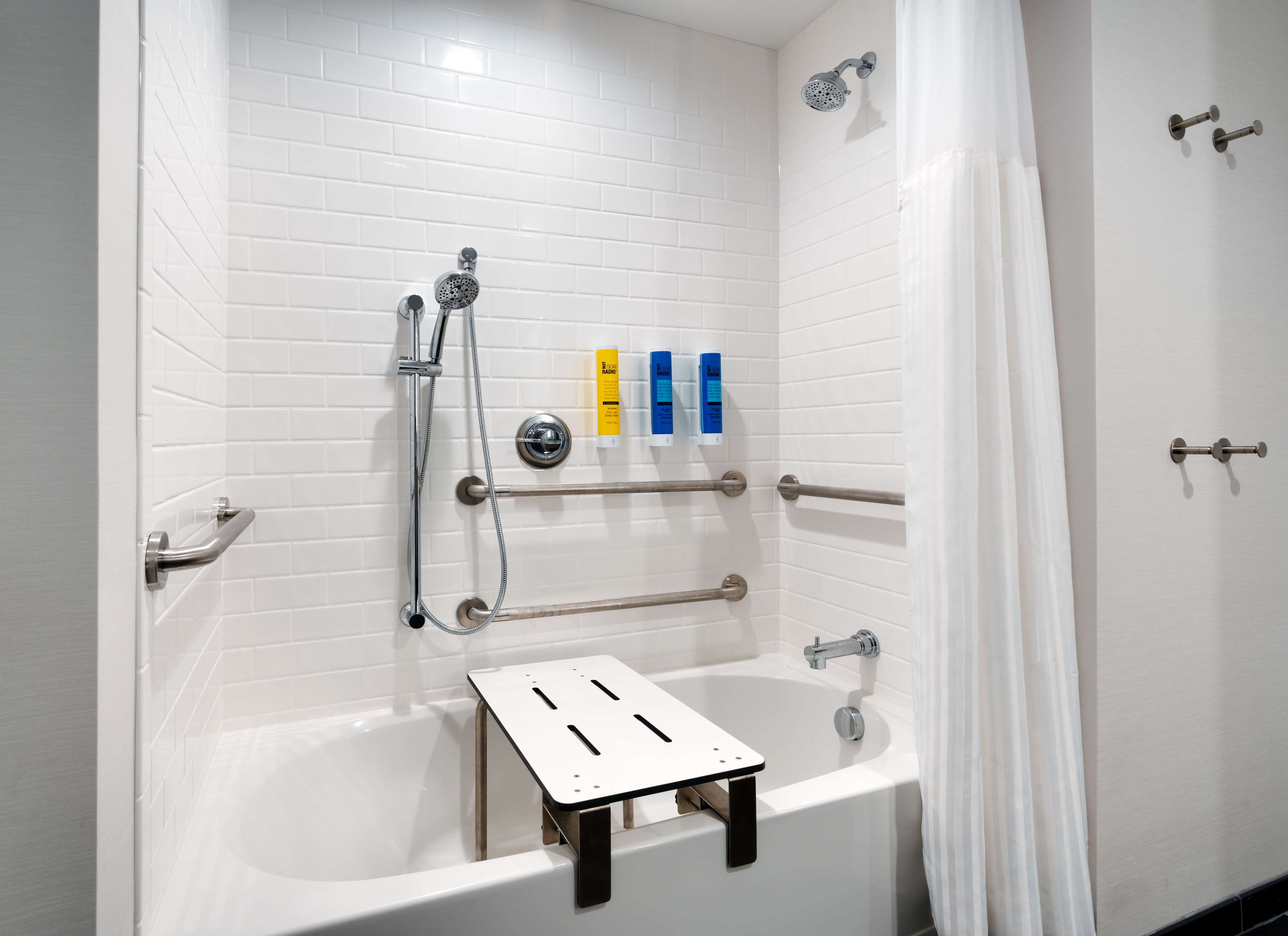TRU by Hilton Lehi, UT Room Type - 2 QN MOB HEAR ACC W TUB