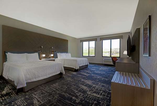  - Hampton Inn Patterson - I-5, Exit 434