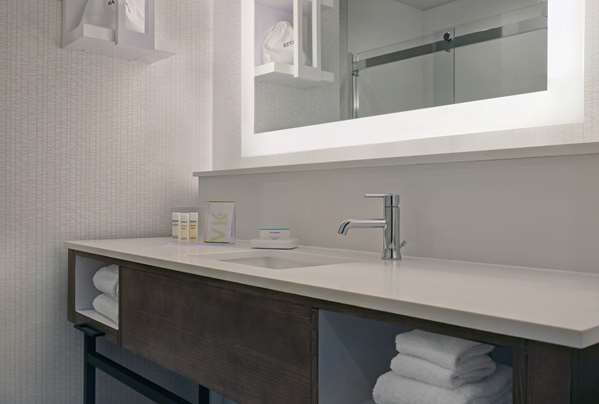  - Hampton Inn Patterson - I-5, Exit 434