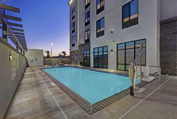 Pool - Hampton Inn Patterson - I-5, Exit 434