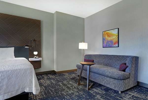  - Hampton Inn Patterson - I-5, Exit 434