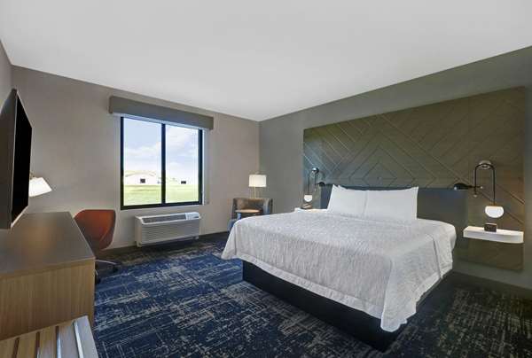  - Hampton Inn Patterson - I-5, Exit 434