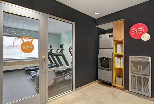 Fitness/ Exercise Room - Tru by Hilton Hotel Downtown Springfield