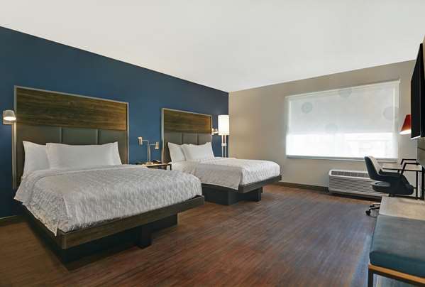  - Tru by Hilton Hotel Downtown Springfield