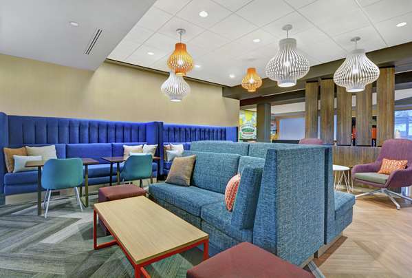  - Tru by Hilton Hotel Downtown Springfield