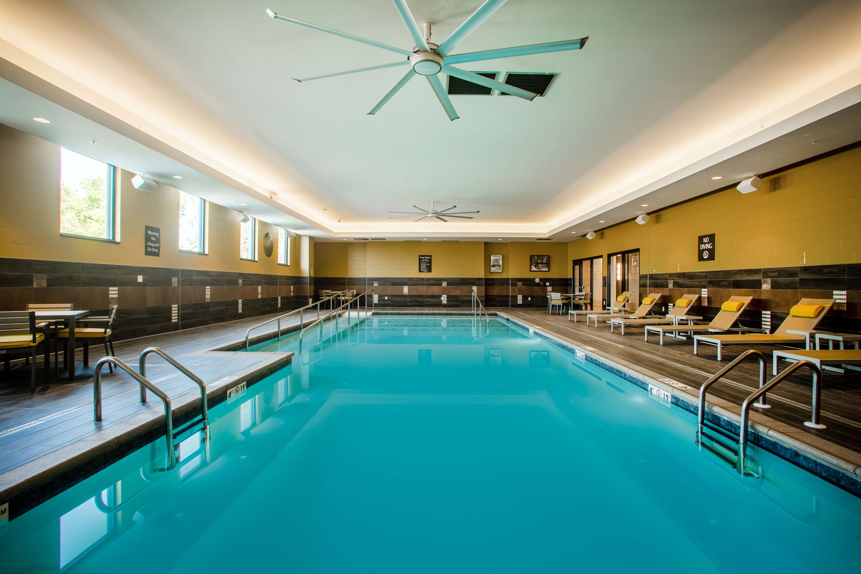 Pool | Homewood Suites By Hilton Salina/Downtown, Ks