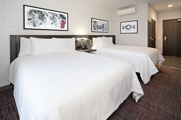  - Hilton Garden Inn Lake Forest - I-5, Exit 92