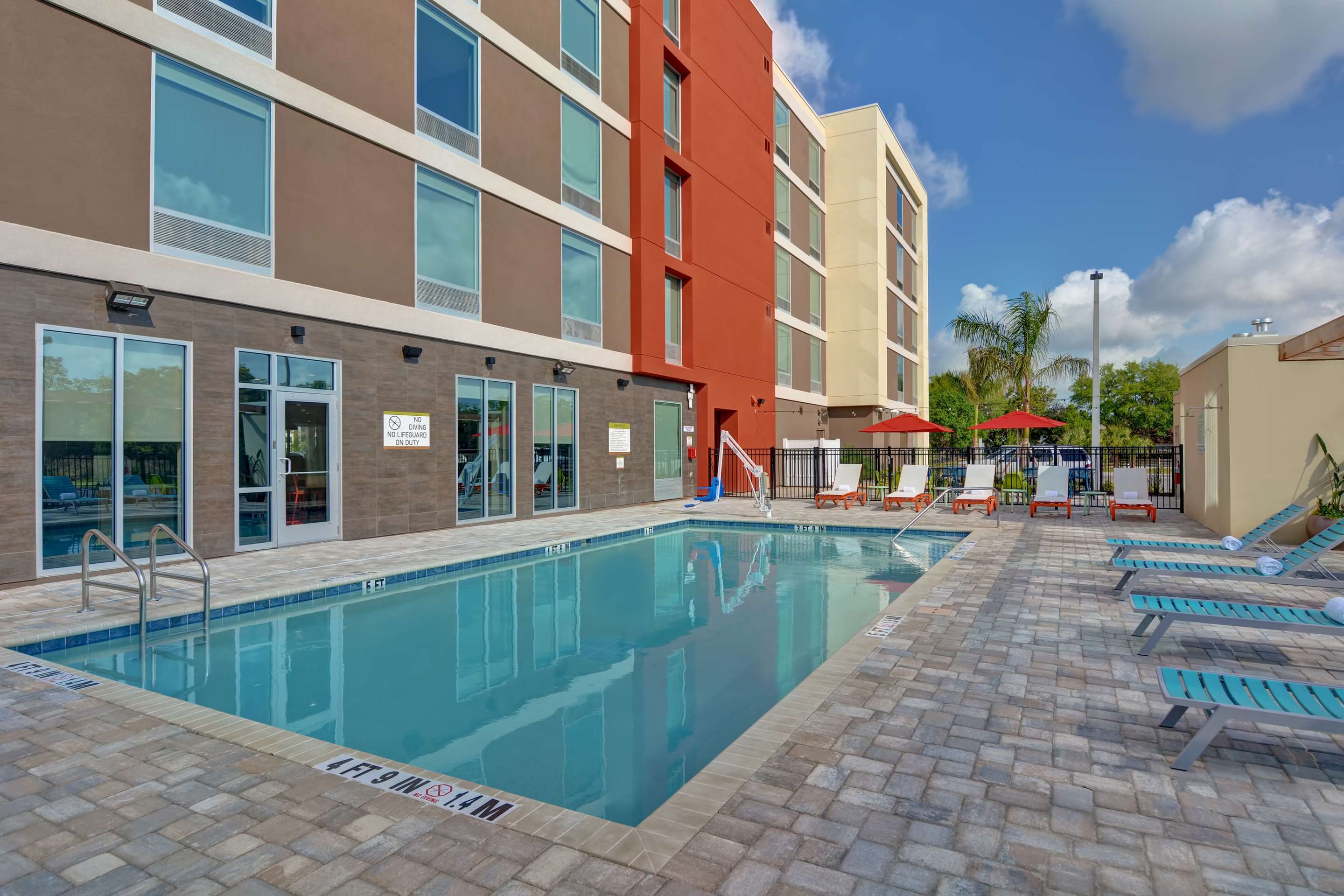 Pool | Home2 Suites by Hilton, Sarasota I-75 Bee Ridge, Fl