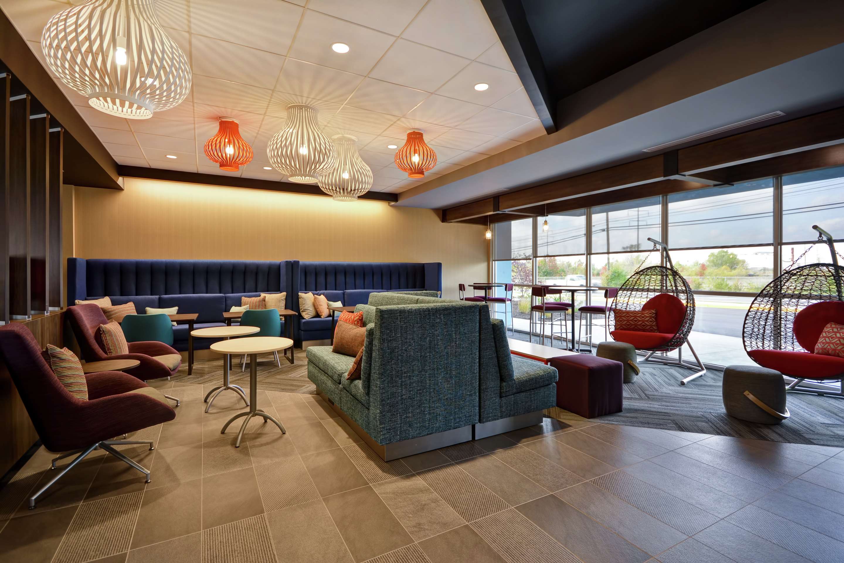 Lobby | Tru By Hilton Winchester, Va