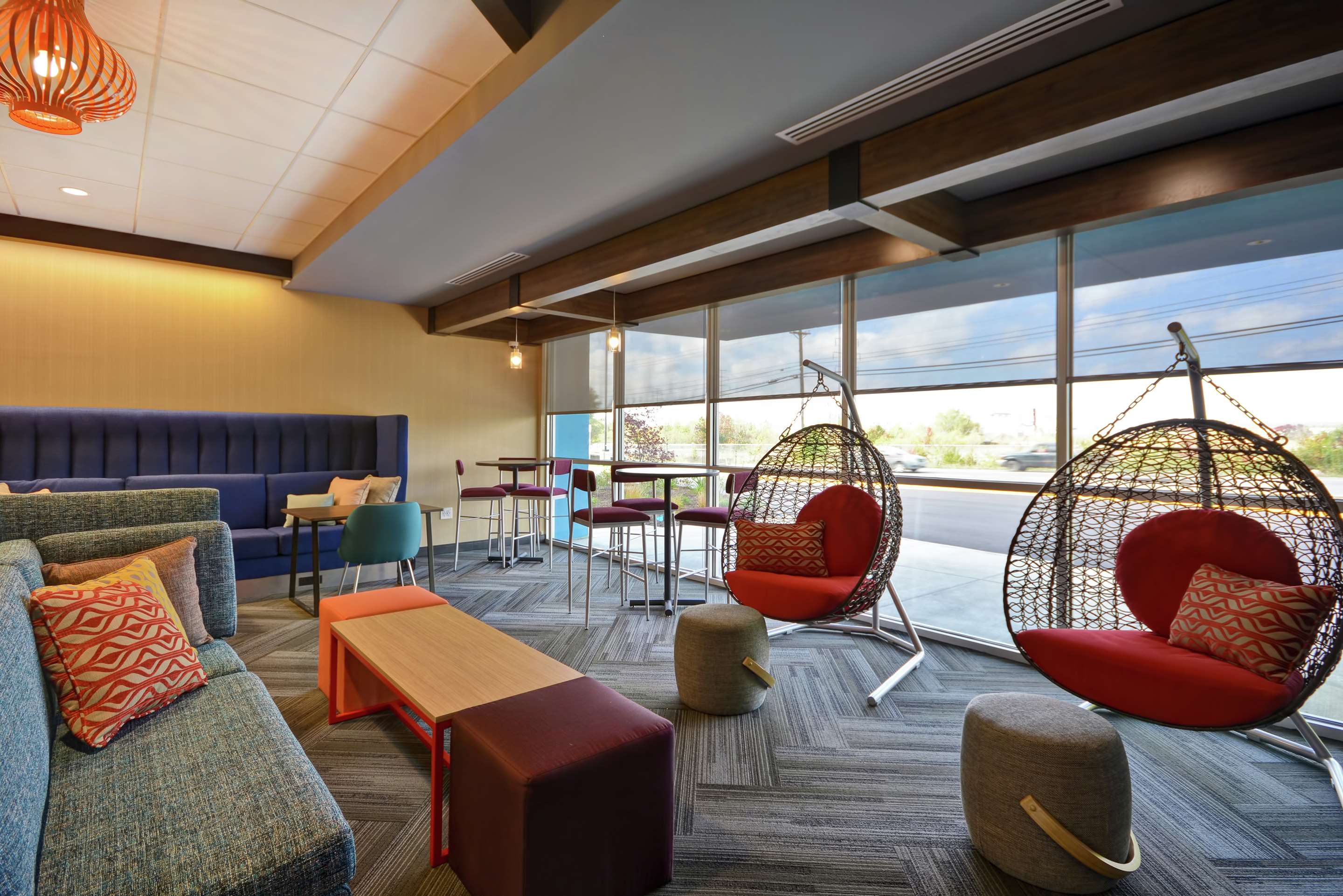 Lobby | Tru By Hilton Winchester, Va