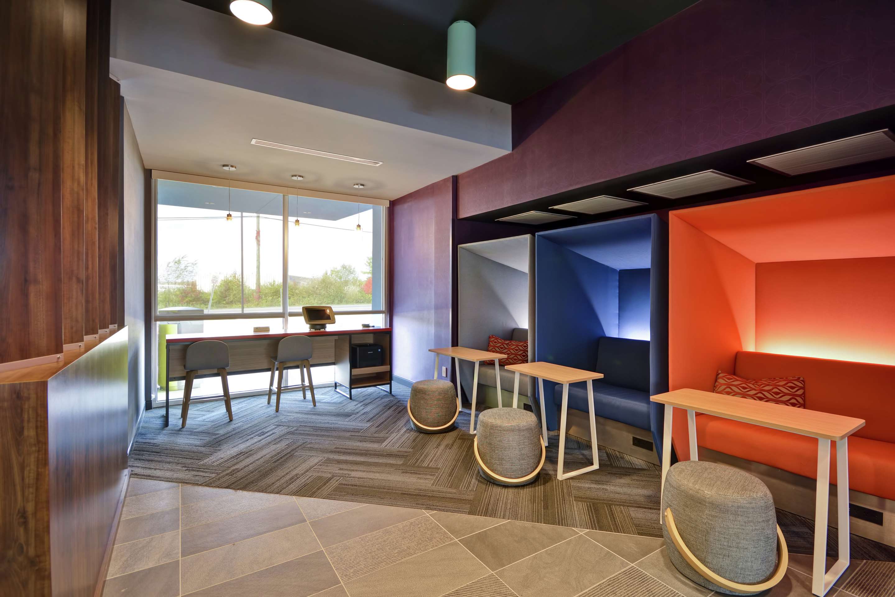 Lobby | Tru By Hilton Winchester, Va