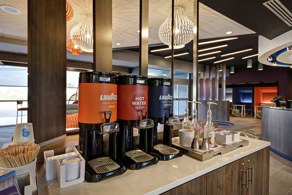 Restaurant - Tru by Hilton Winchester - I-81, Exit 317