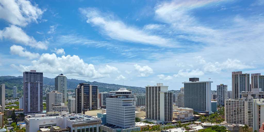 HALEPUNA WAIKIKI BY HALEKULANI - Photo 15