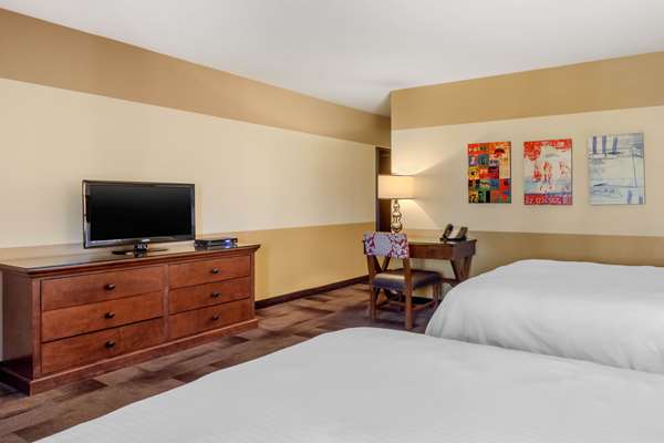  - Carlton Oaks Golf Club Lodge Santee