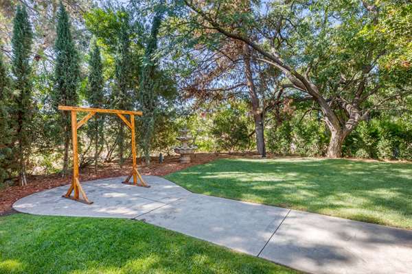 Pool - Carlton Oaks Golf Club Lodge Santee