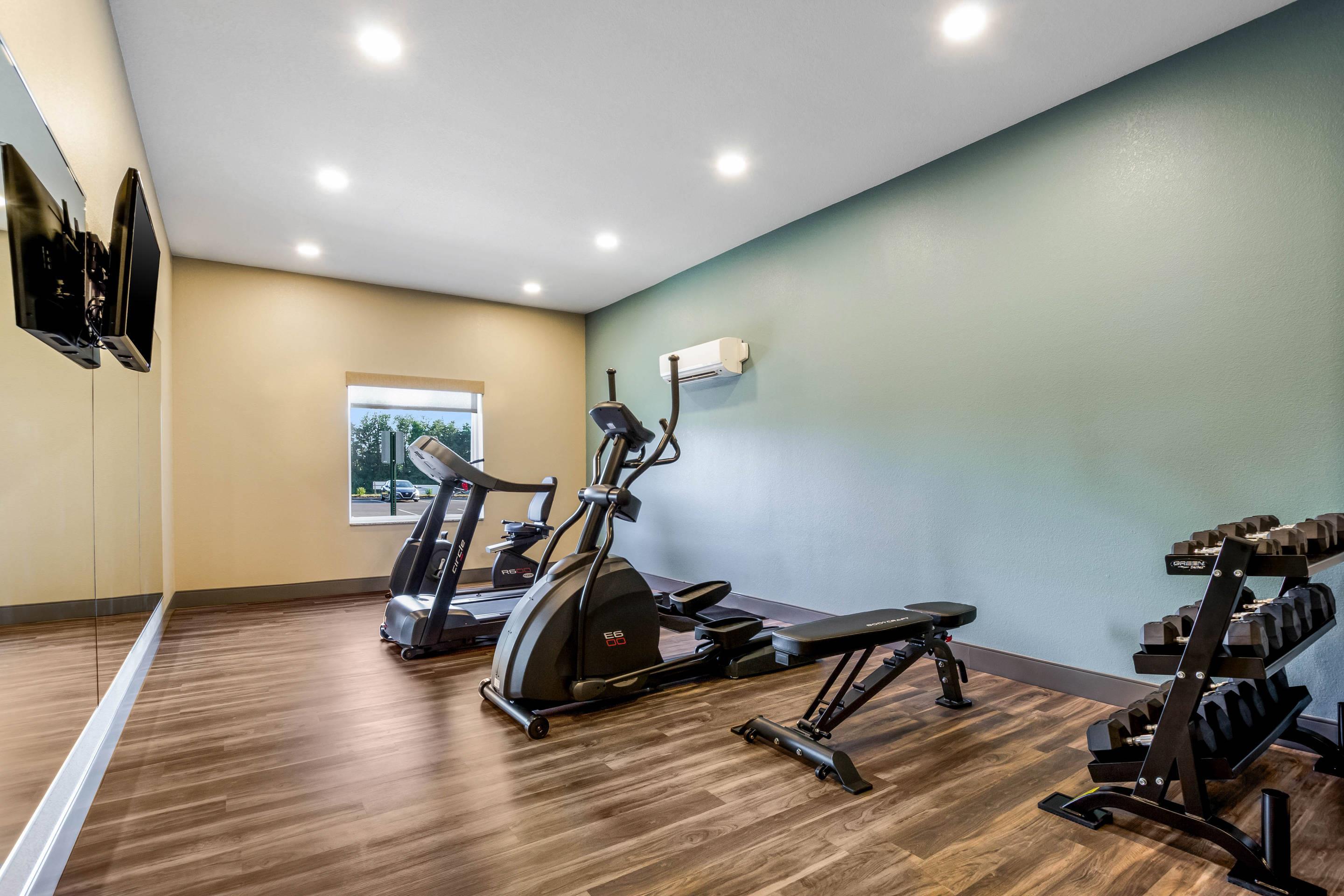 Exercise room | MainStay Suites Winfield-Teays Valley