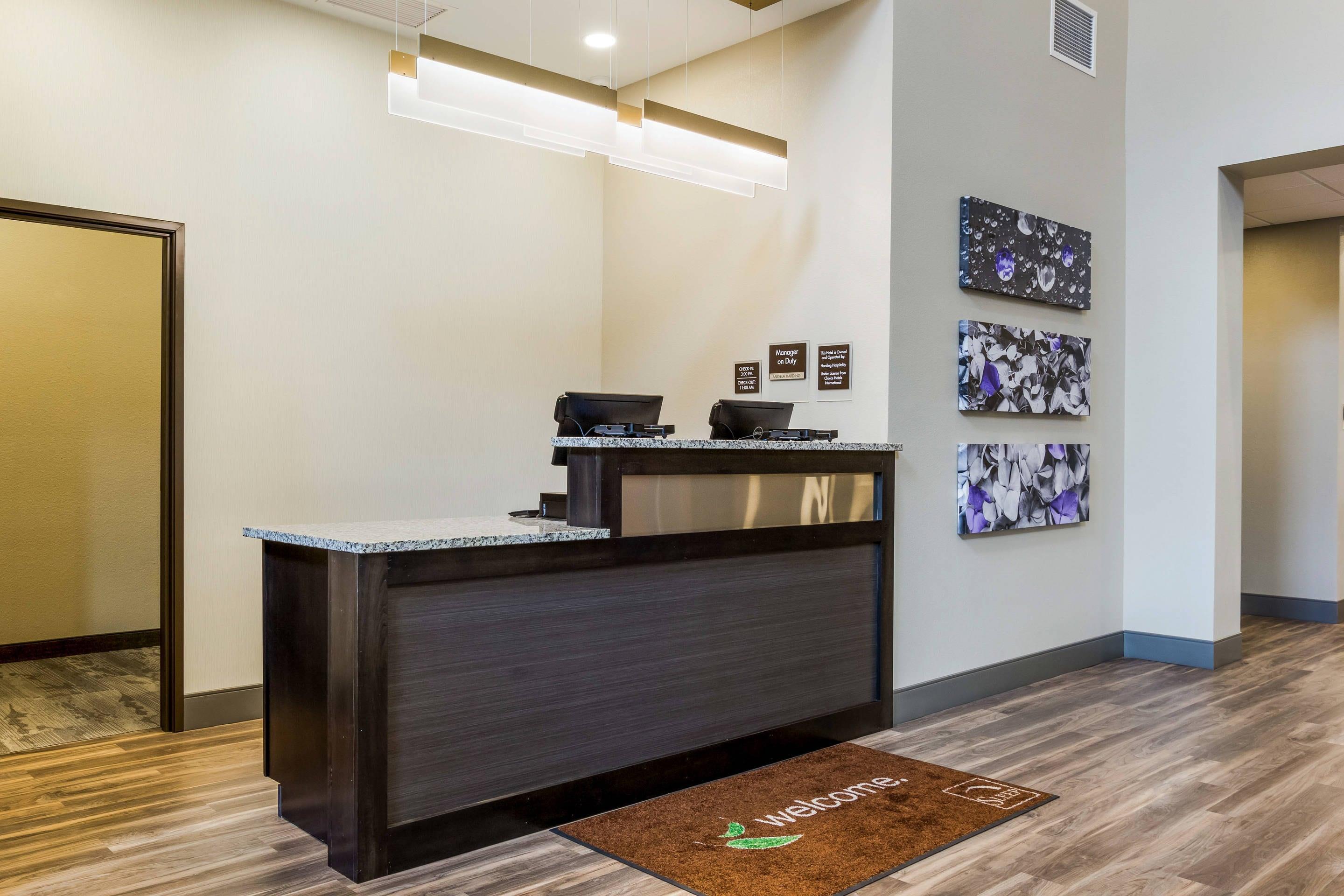 Front desk | MainStay Suites Winfield-Teays Valley