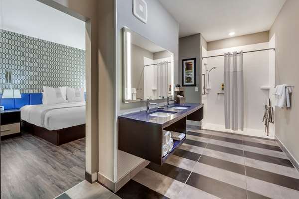  - GLo Best Western Dawley Farms Hotel Sioux Falls